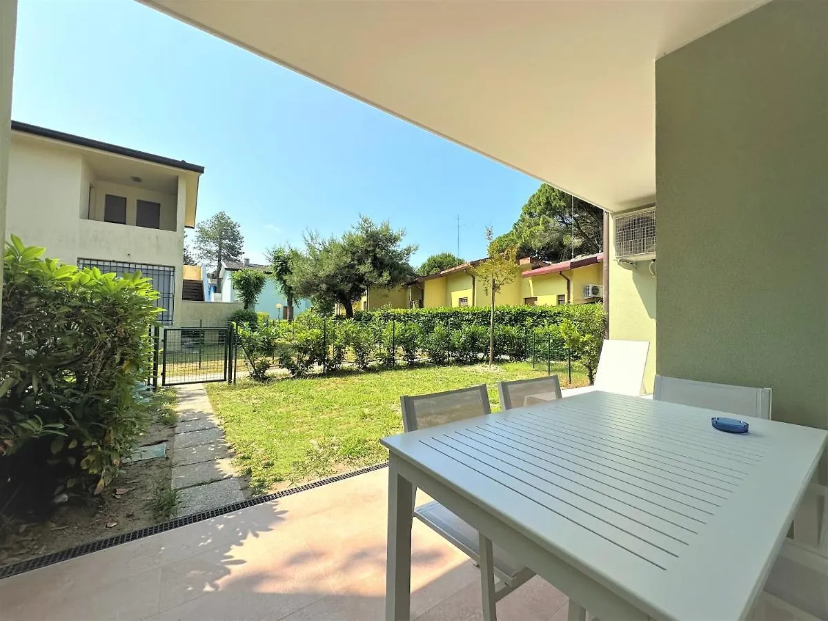 Villaggio Azzurro Plus بيبيوني